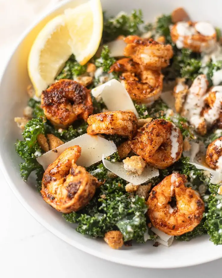 KALE  SALAD with SHRIMP 120-150 g